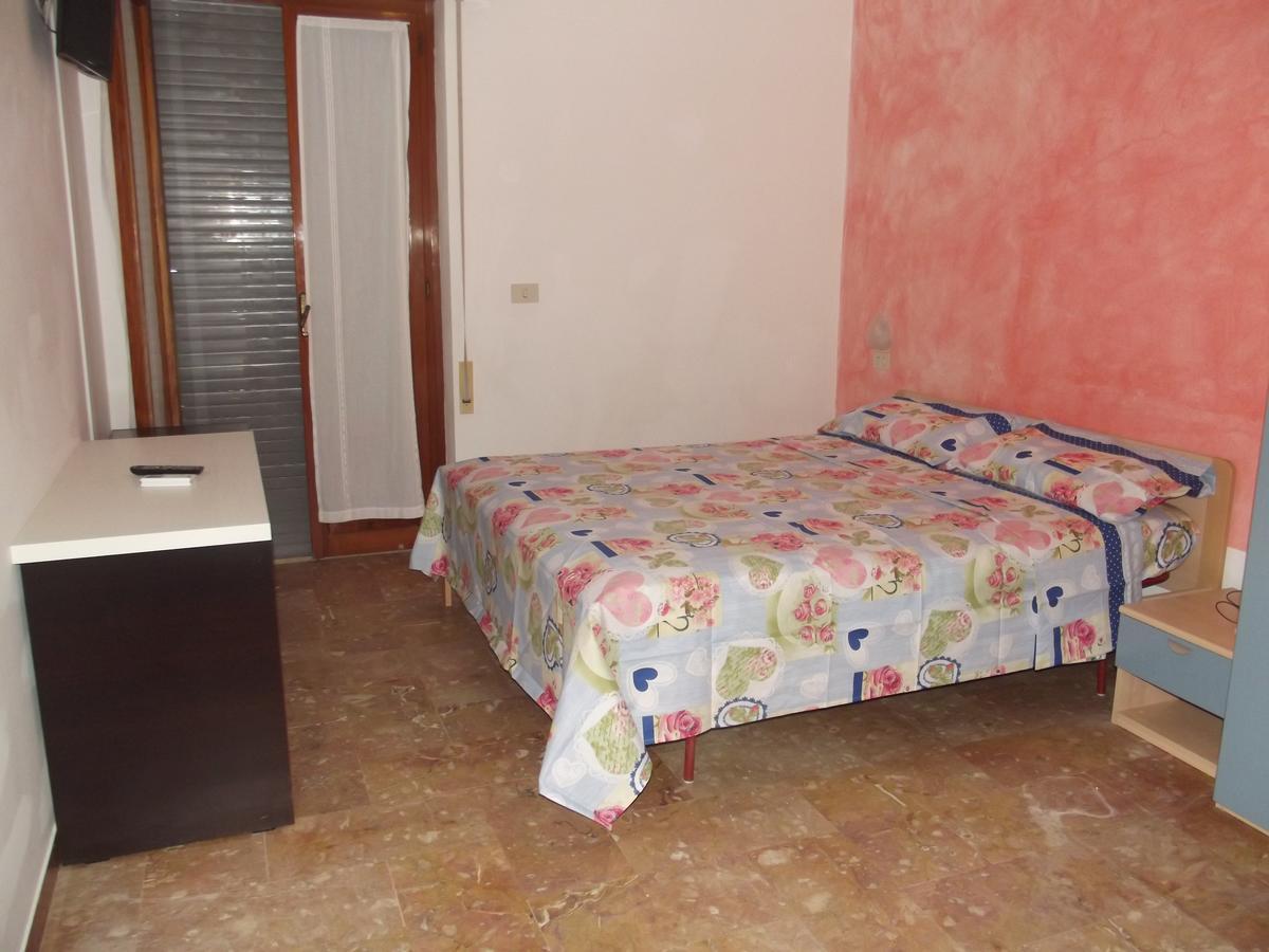 פינטו Hotel Sabbia D'Oro מראה חיצוני תמונה
