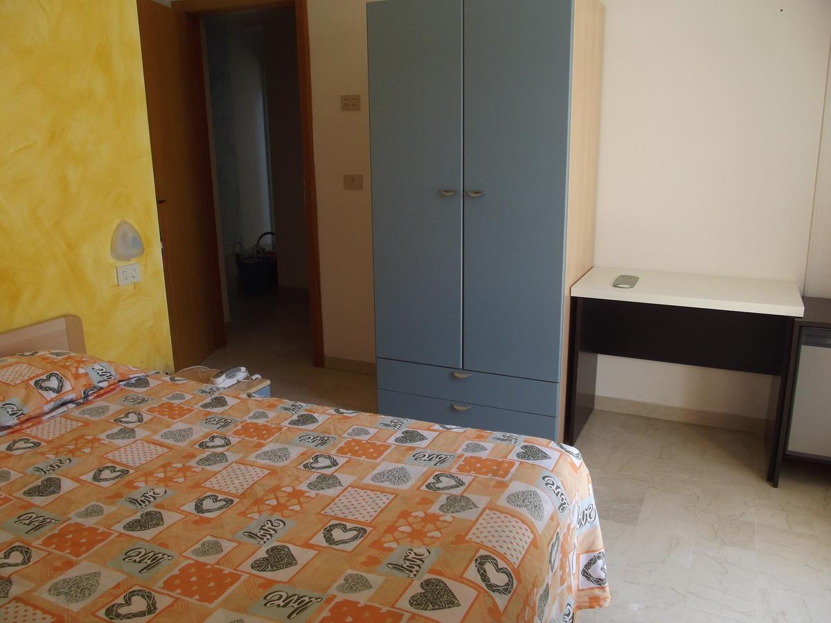 פינטו Hotel Sabbia D'Oro מראה חיצוני תמונה